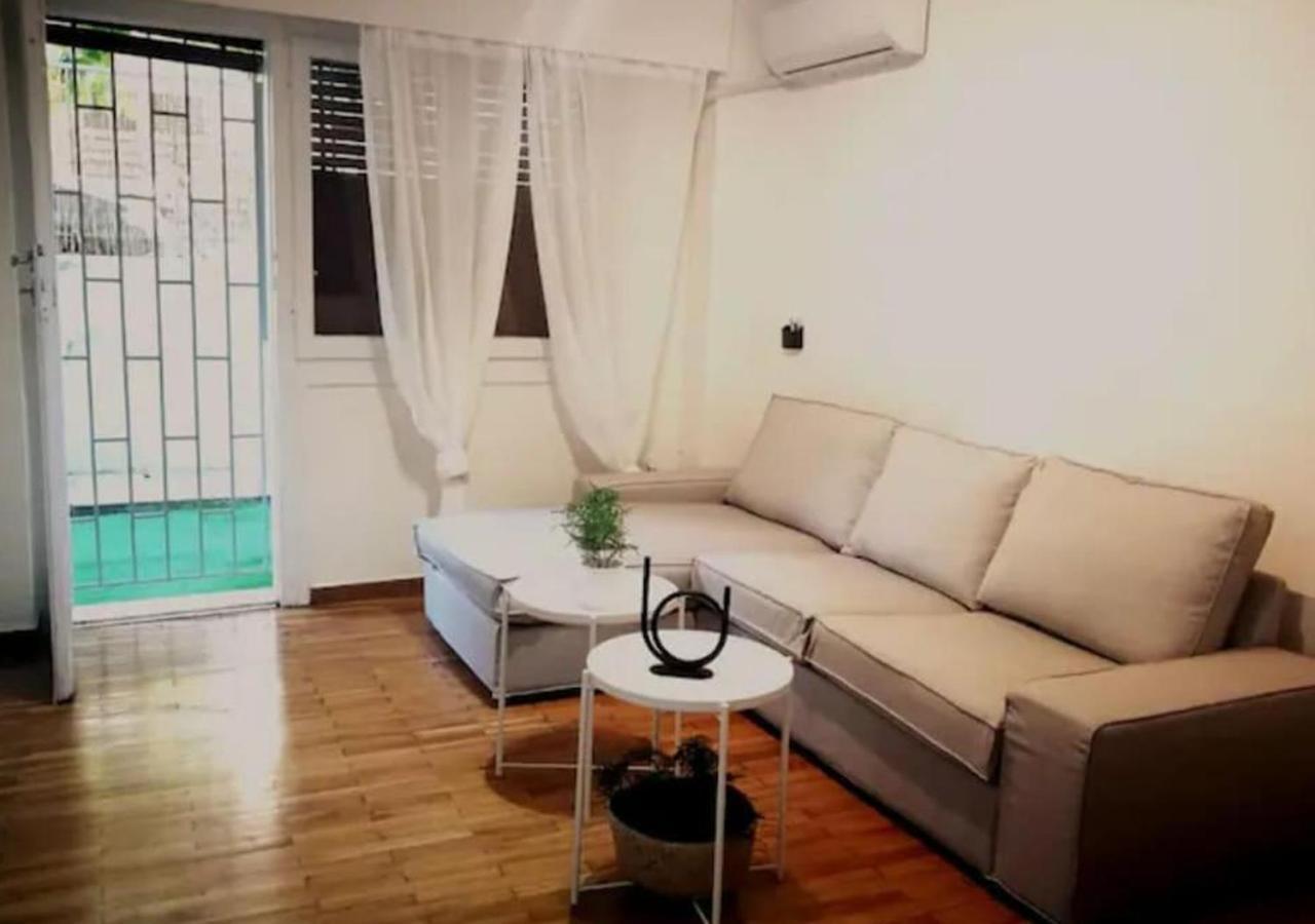 Apartment With Private Patio Athén Kültér fotó