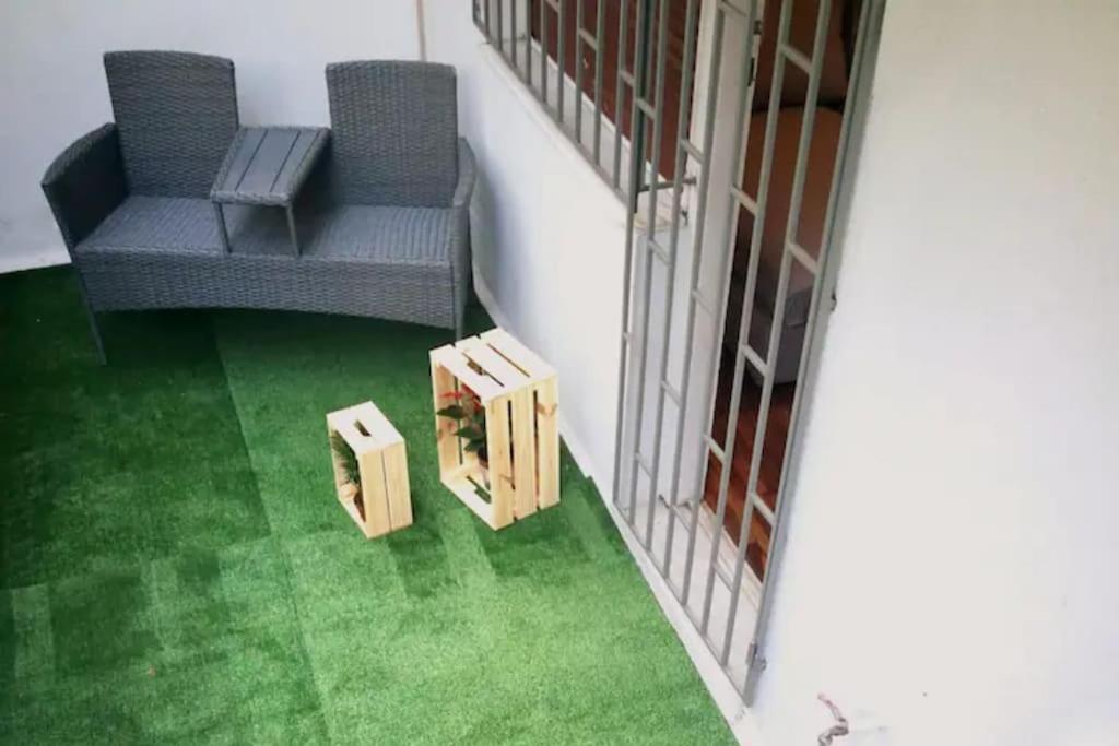 Apartment With Private Patio Athén Kültér fotó