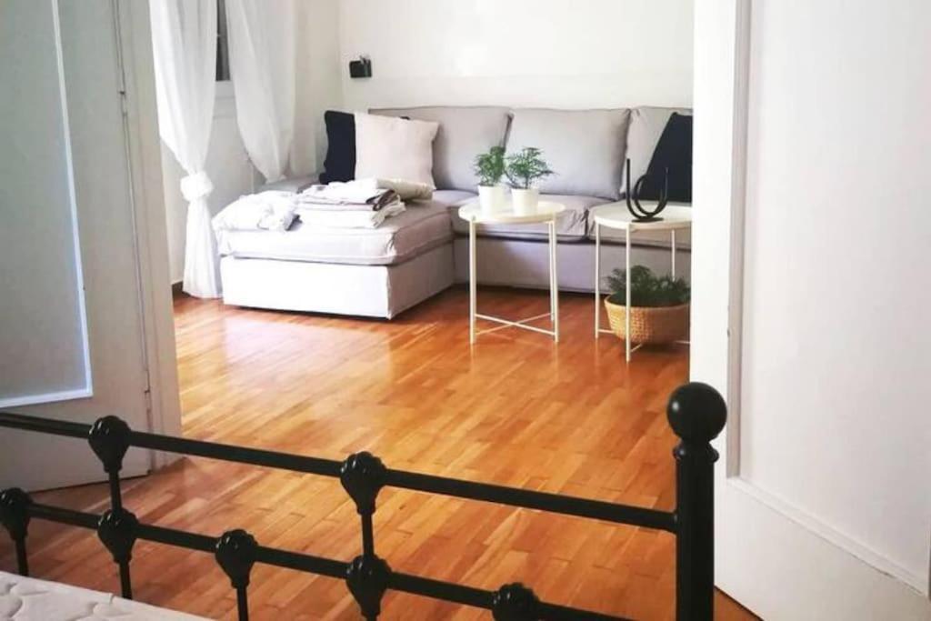 Apartment With Private Patio Athén Kültér fotó
